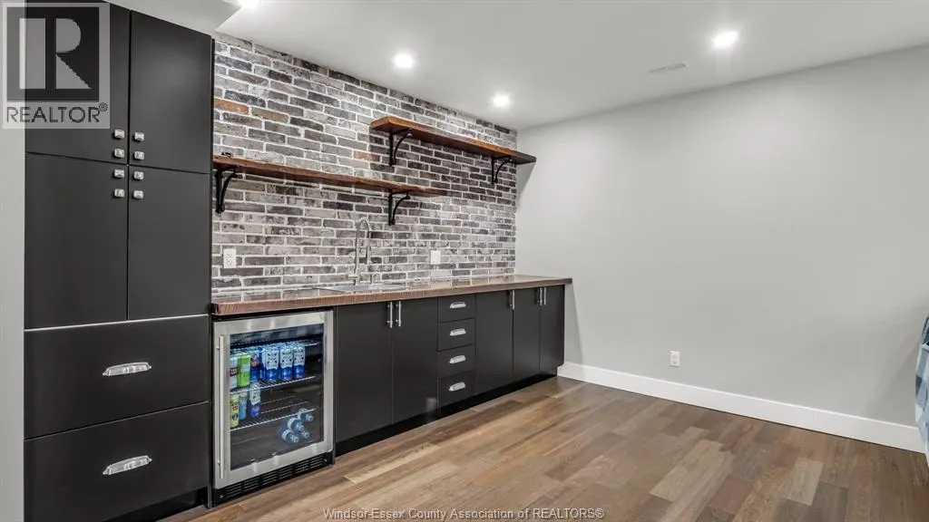 384 Erie View