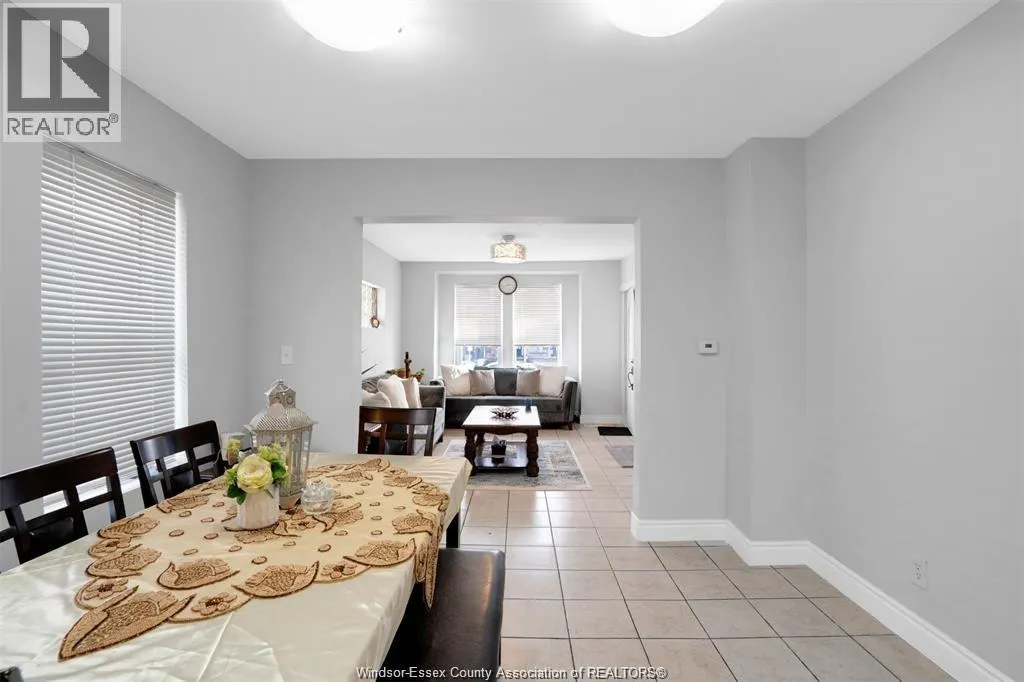 576 SHEPHERD STREET East Unit# UPPER