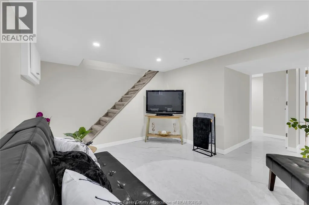 1332 DOUGALL