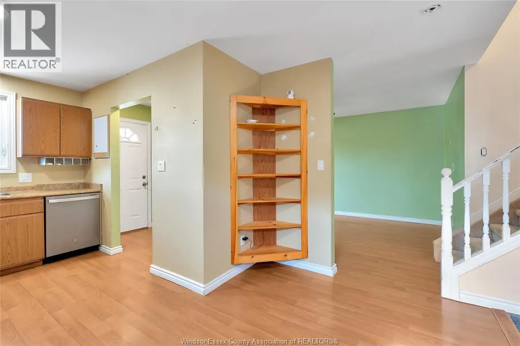 14 Azar AVENUE