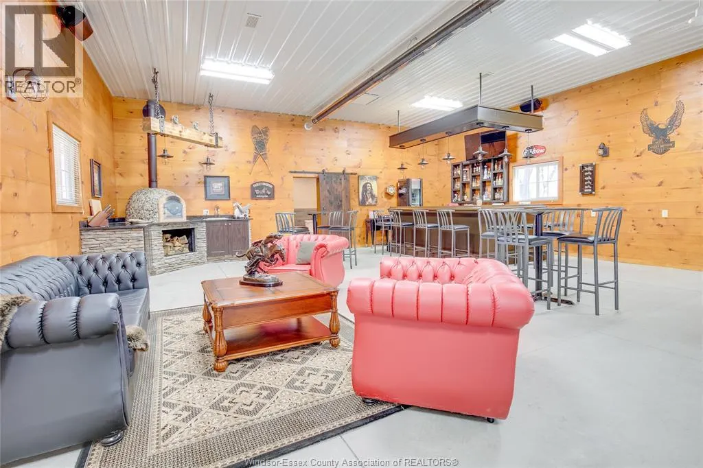 6239 HOLDEN ROAD
