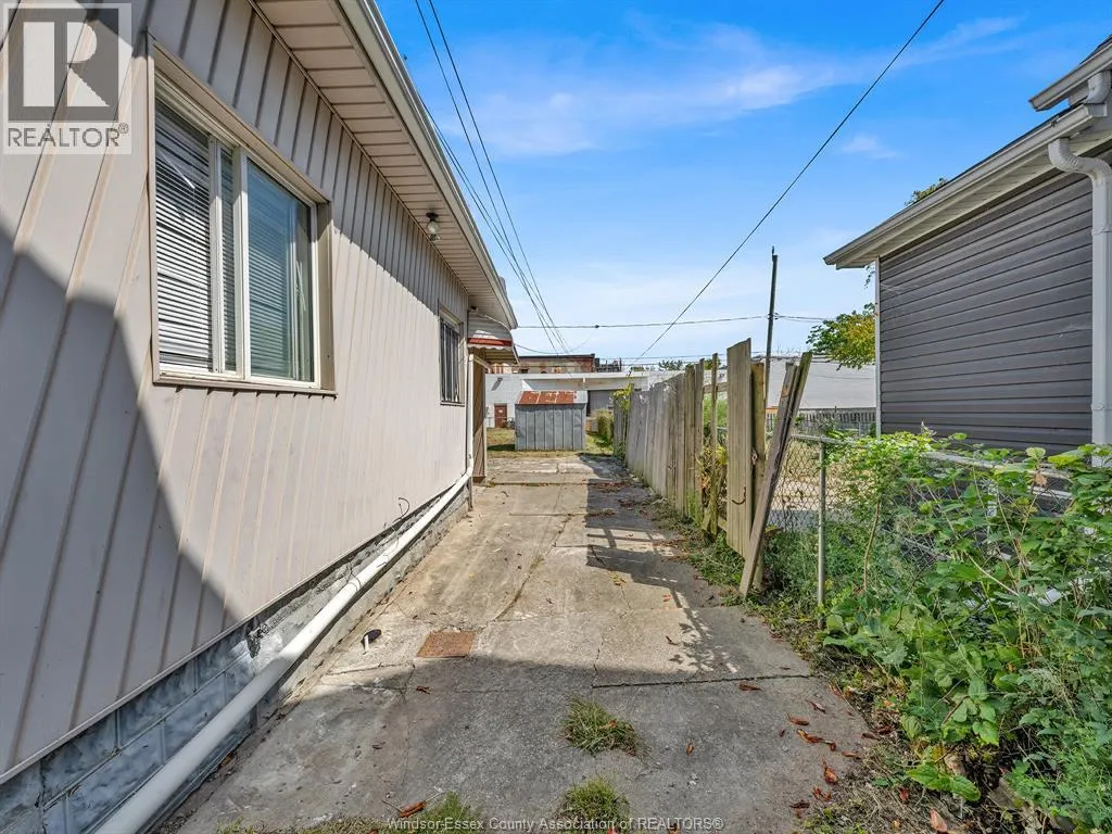 364 CRAWFORD AVENUE