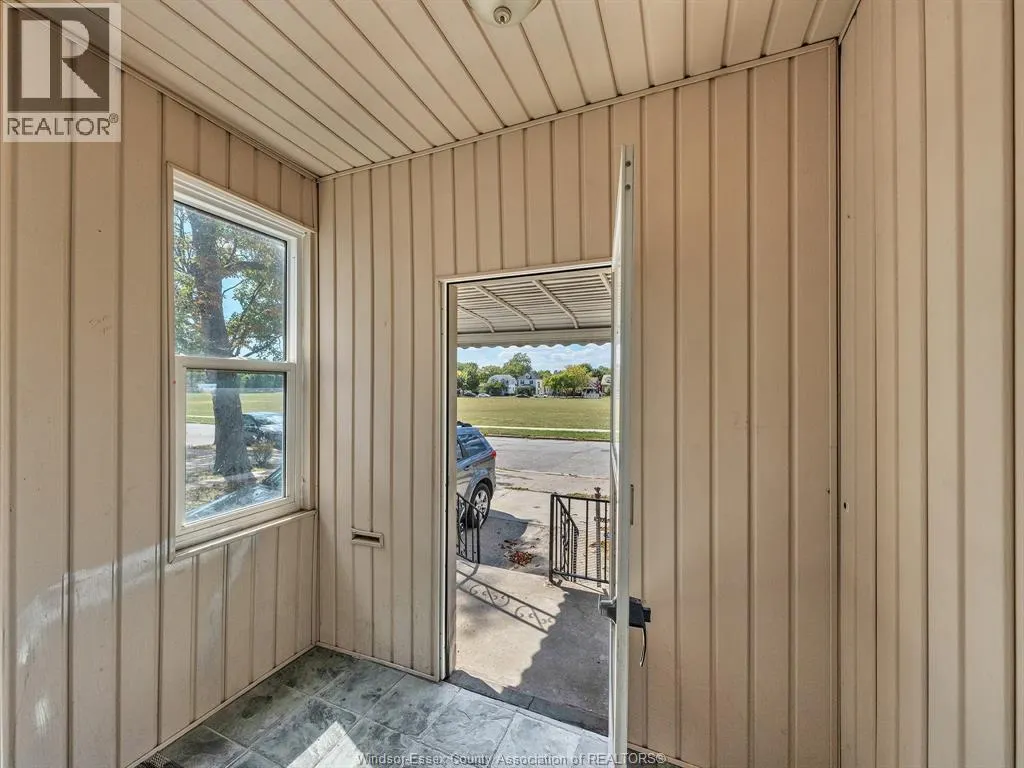 364 CRAWFORD AVENUE