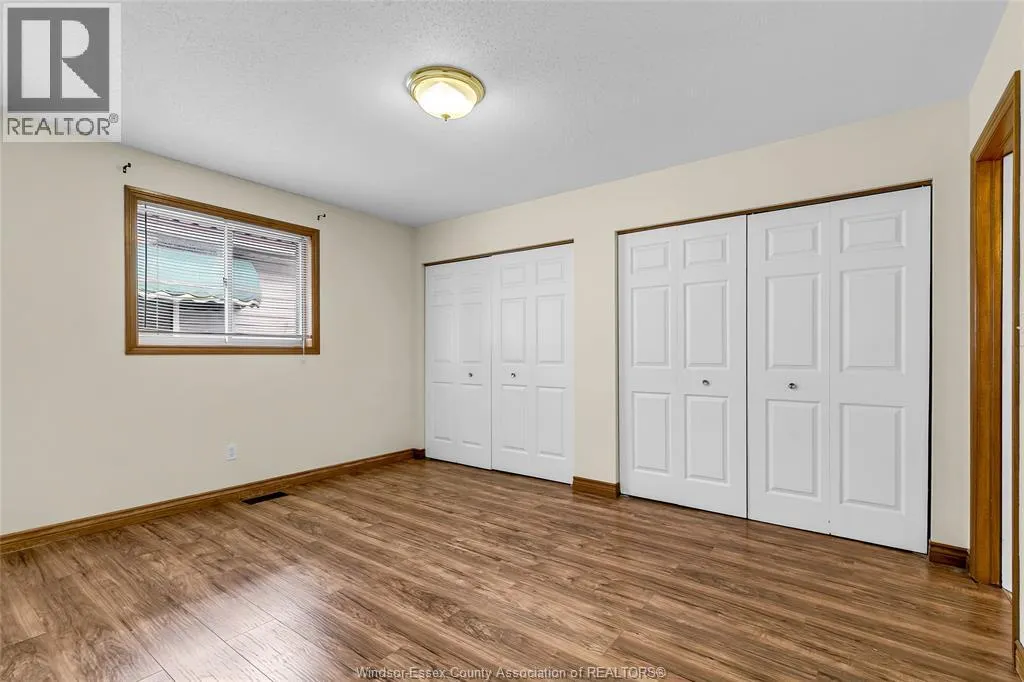 854 SILVERDALE DRIVE