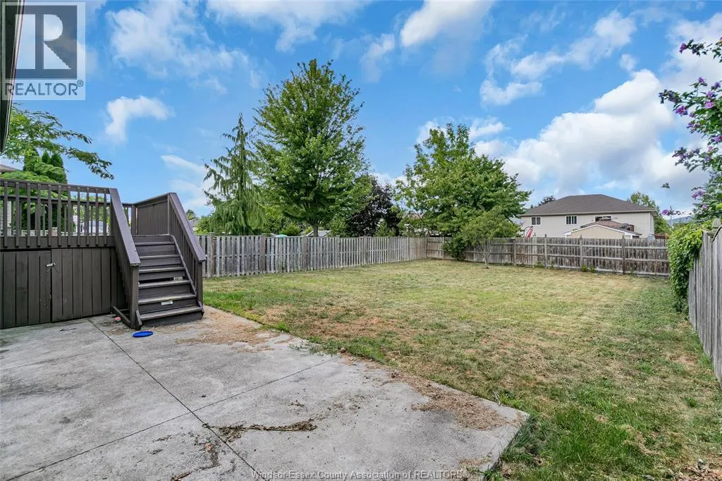 854 SILVERDALE DRIVE