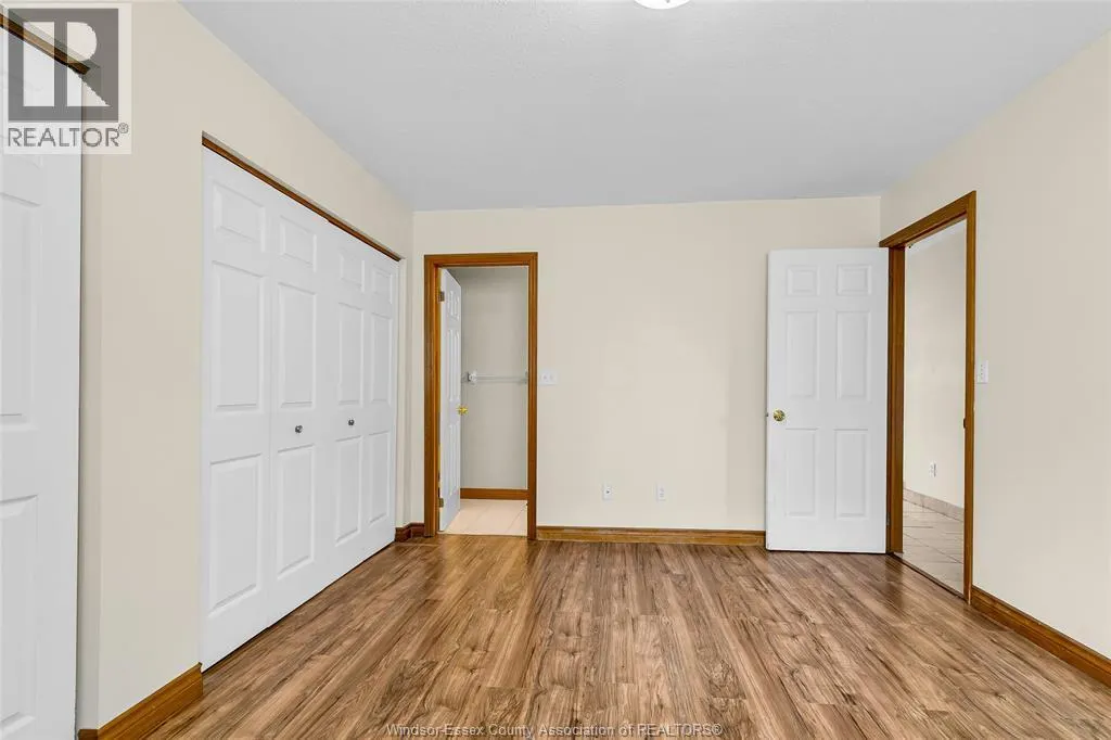 854 SILVERDALE DRIVE