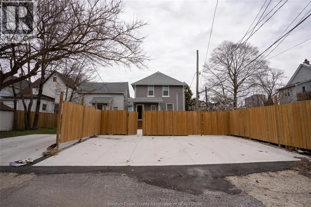 765 DOUGALL Unit# MAIN