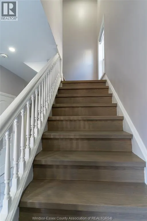 765 DOUGALL Unit# UPPER