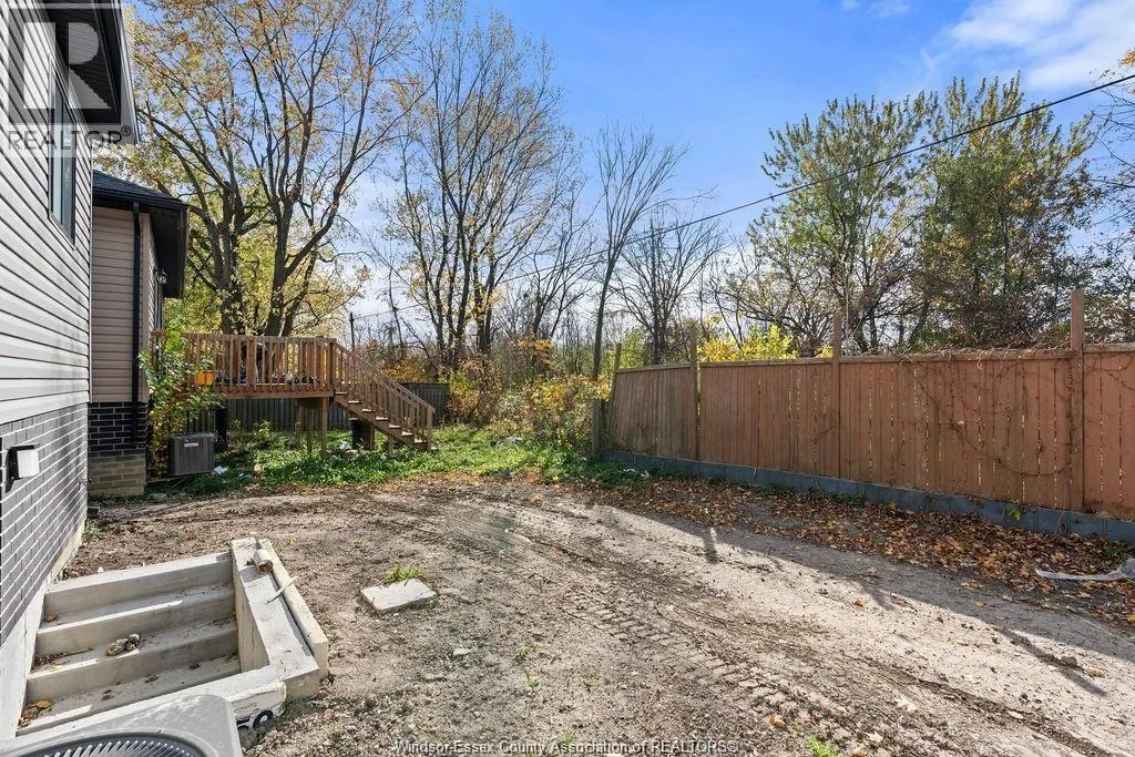 2611 PILLETTE ROAD