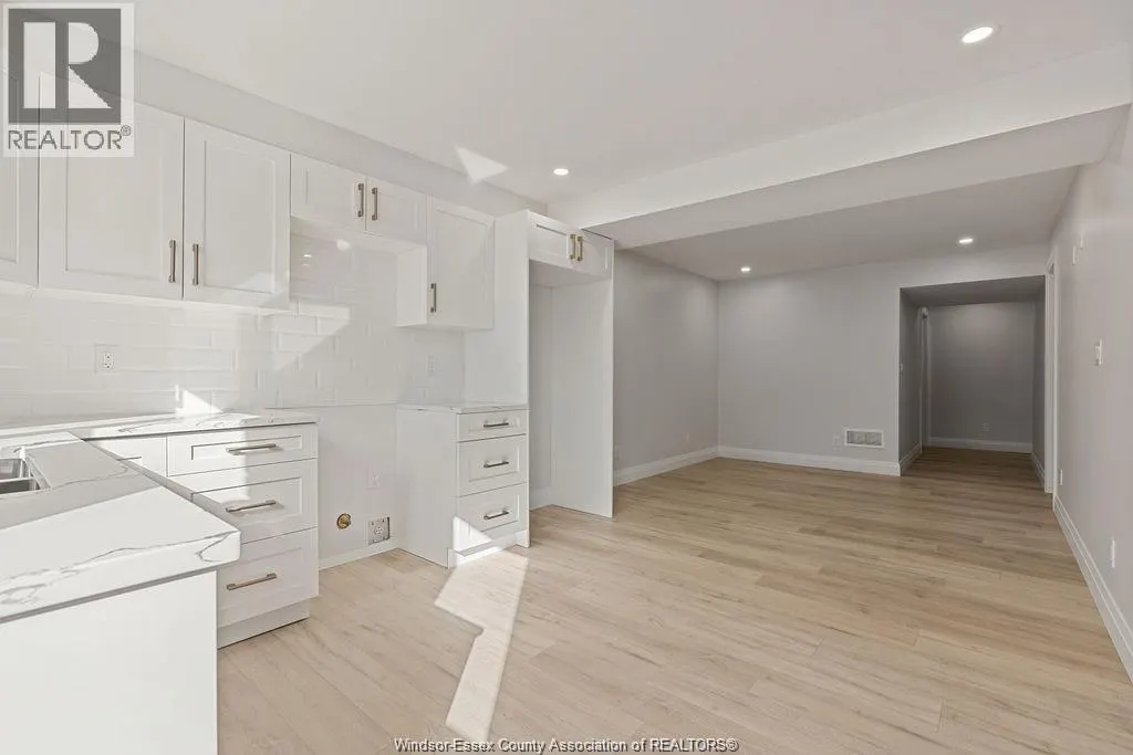 2611 PILLETTE ROAD