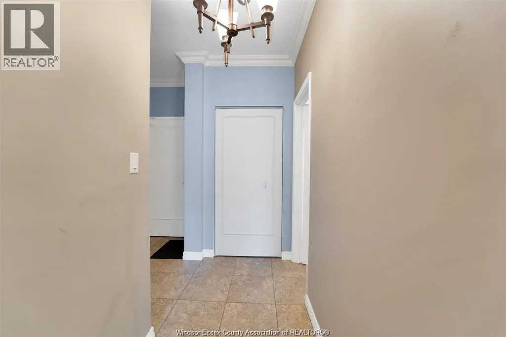 3663 RIVERSIDE DRIVE East Unit# 203
