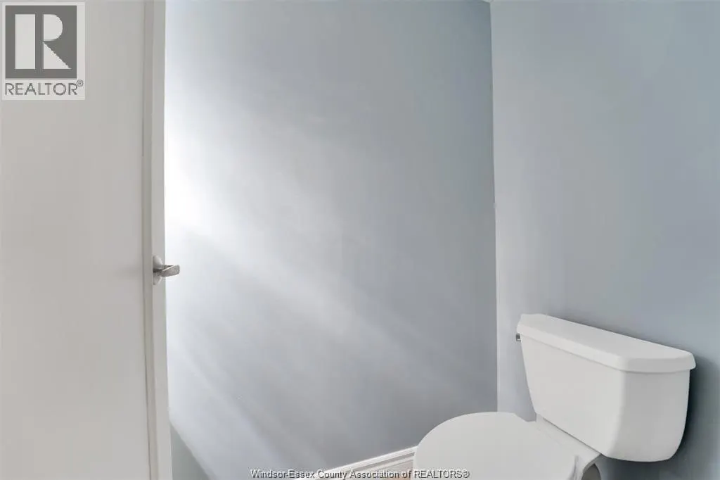 3663 RIVERSIDE DRIVE East Unit# 203