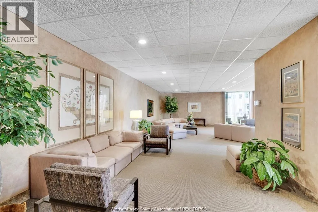 3663 RIVERSIDE DRIVE East Unit# 203