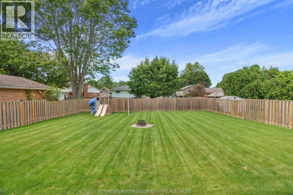 367 MCNAUGHTON AVENUE West