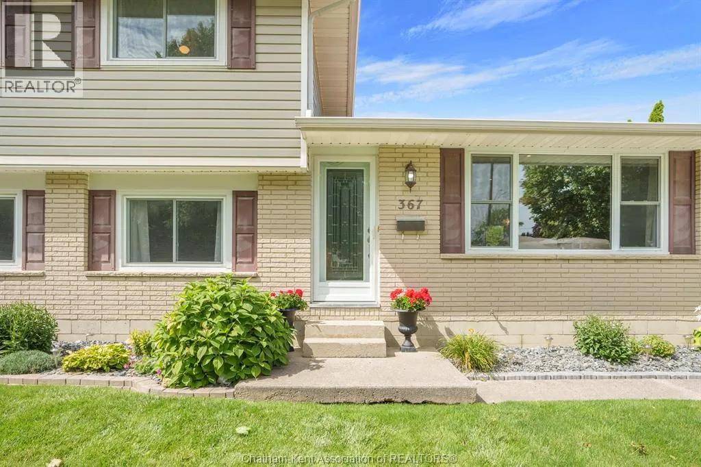 367 MCNAUGHTON AVENUE West