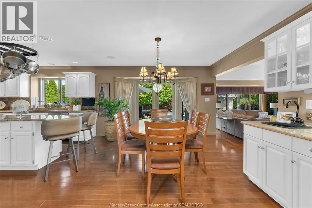 541 KERR CRESCENT