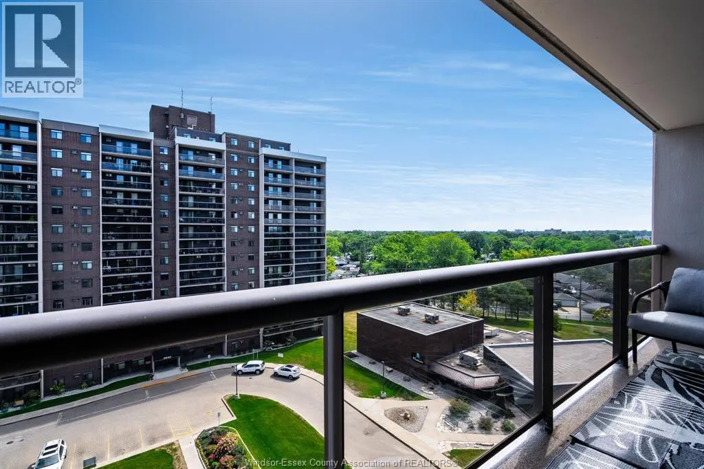 9099 Riverside DRIVE East Unit# 912W