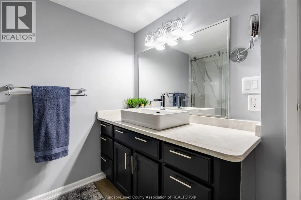 9099 Riverside DRIVE East Unit# 912W