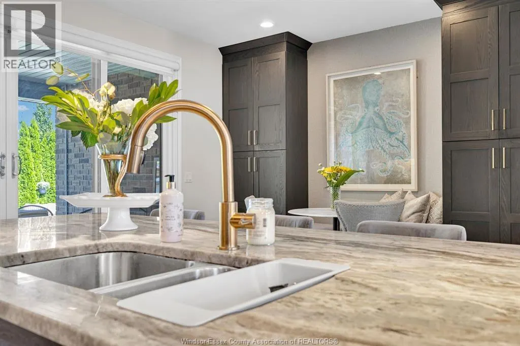 331 Lakewood Cres