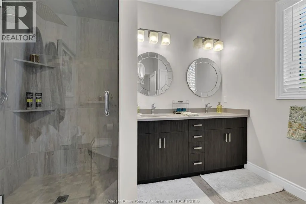 331 Lakewood Cres