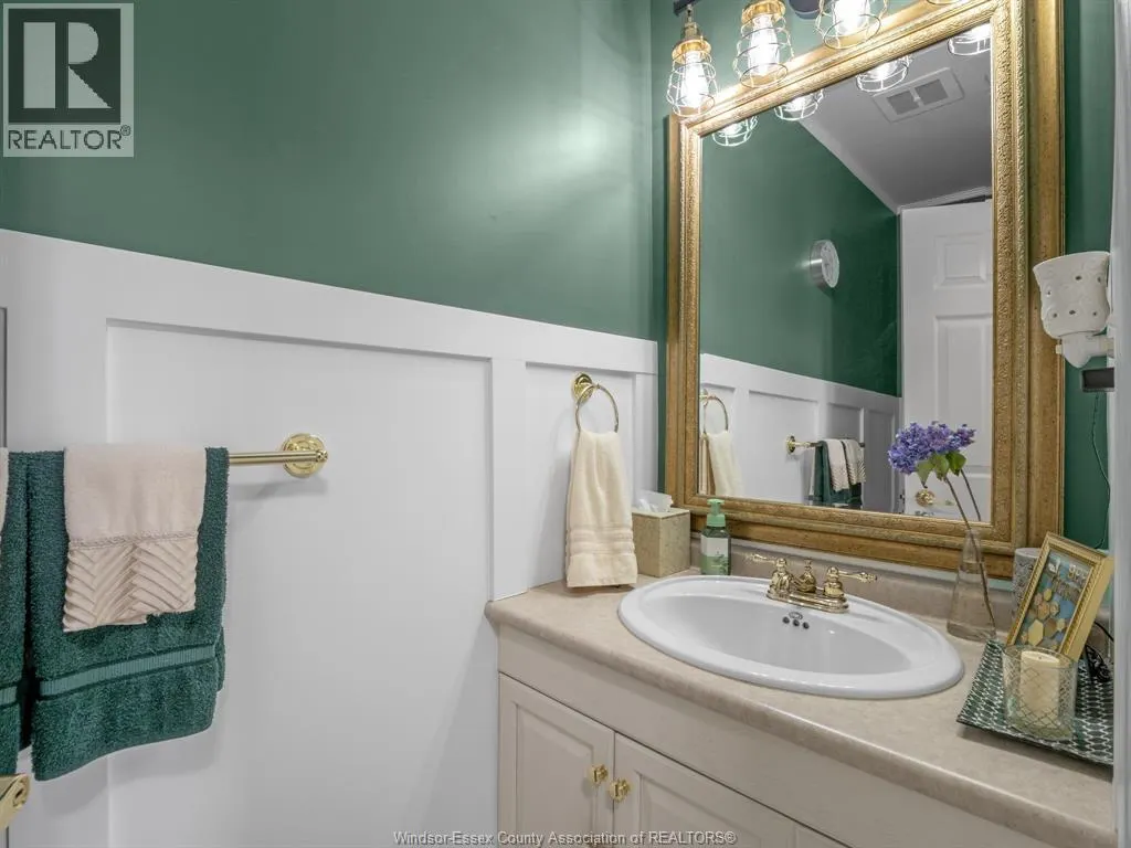12033 ST. THOMAS CRESCENT