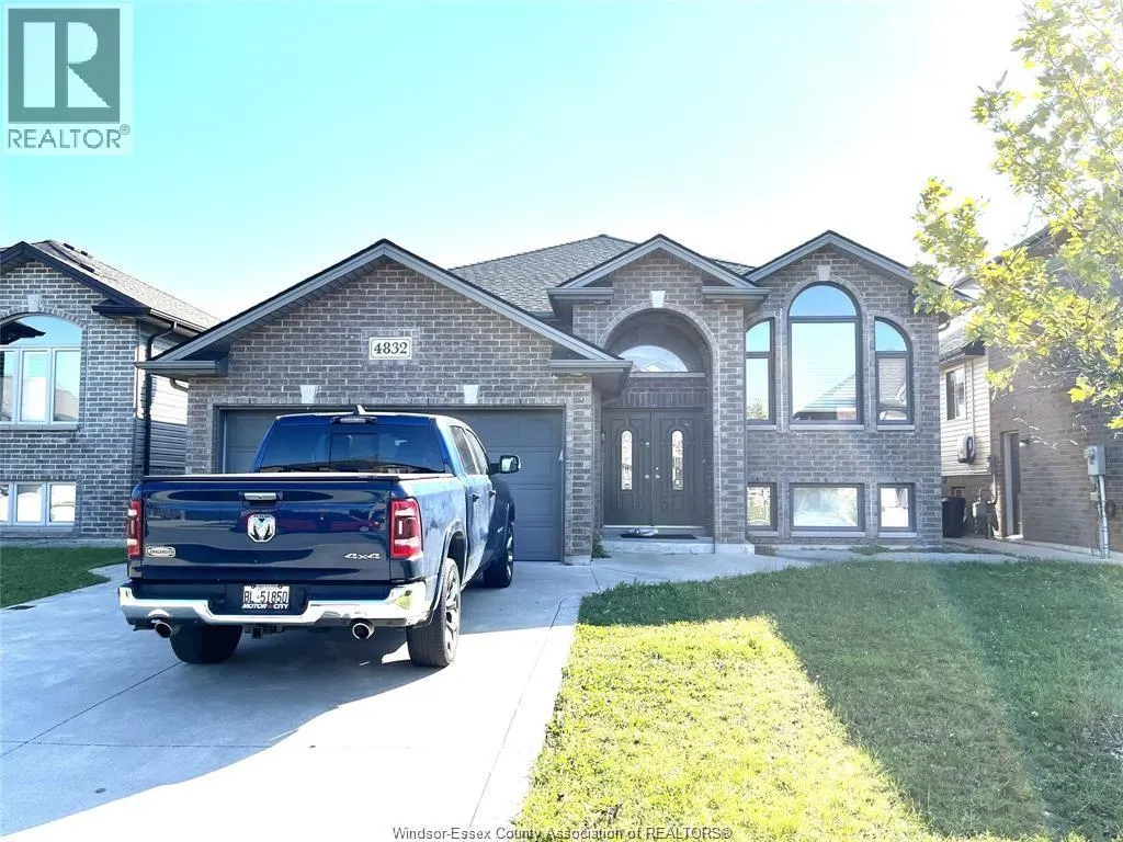 4832 PERIWINKLE CRESCENT Unit# UPPER