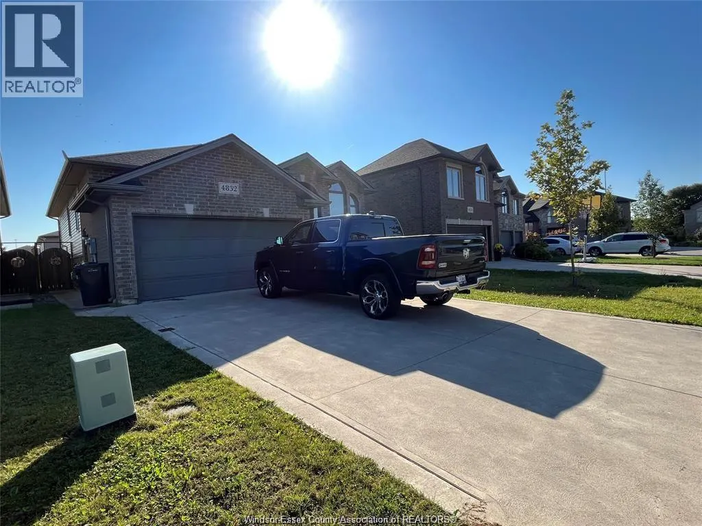 4832 PERIWINKLE CRESCENT Unit# UPPER