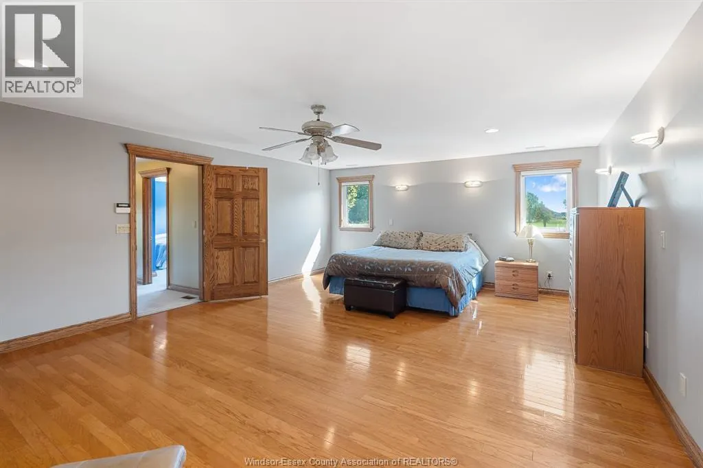 589 FRONT STREET North