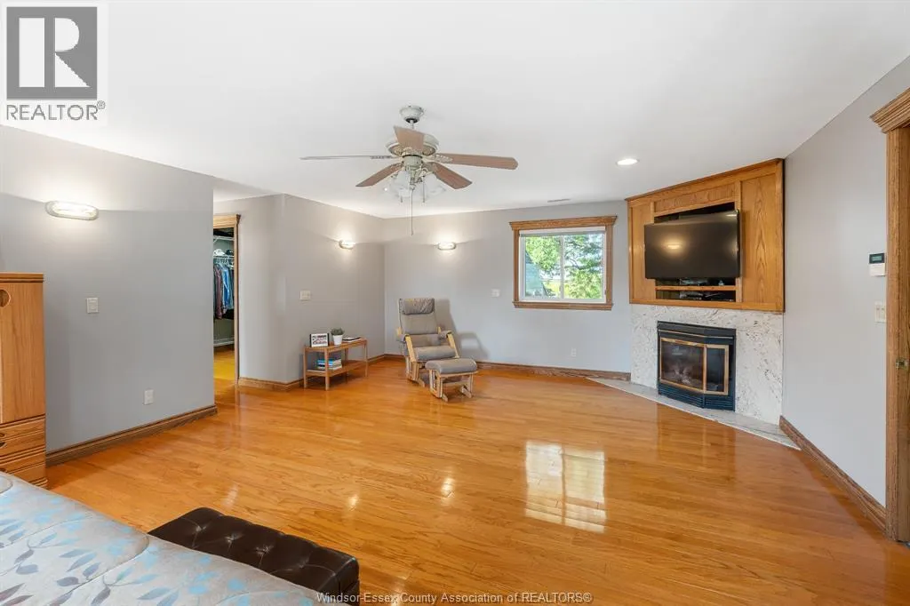 589 FRONT STREET North