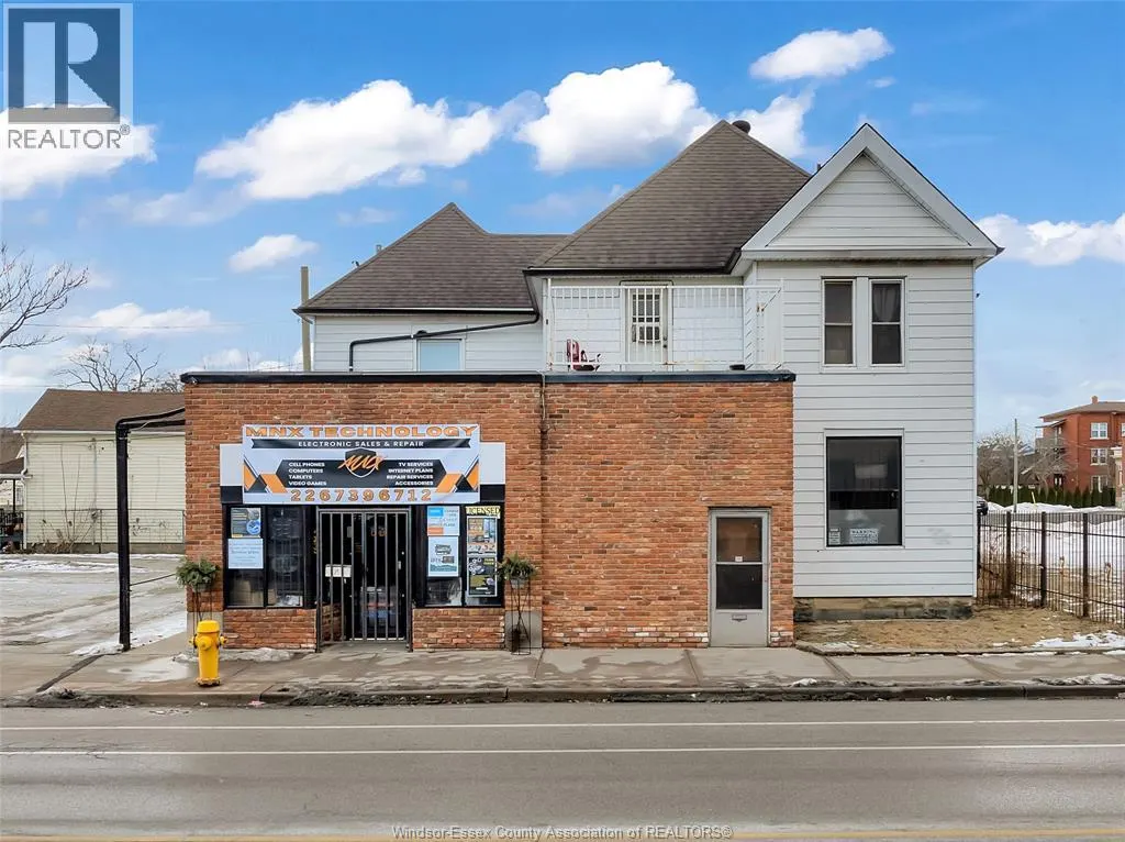 853-861 WYANDOTTE
