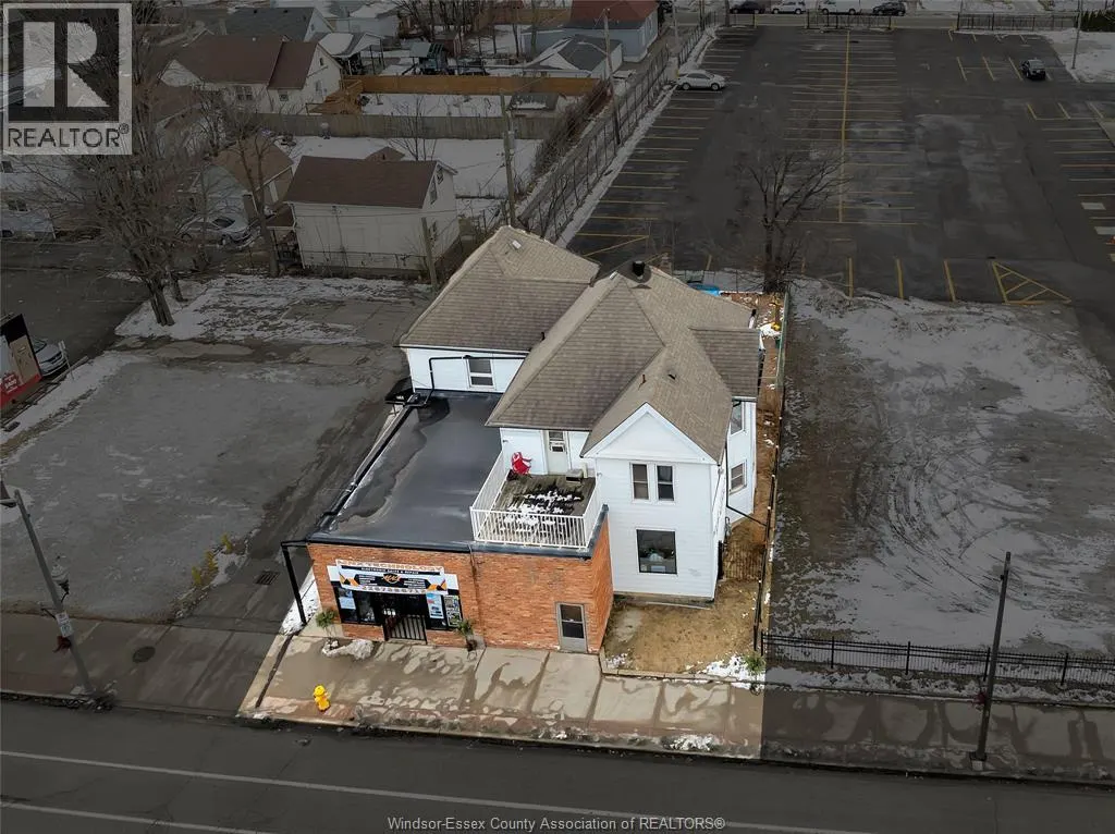 853-861 WYANDOTTE