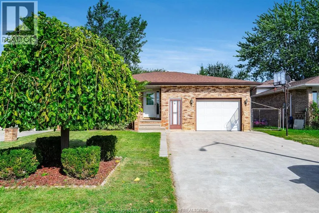 28 Jasperson DRIVE