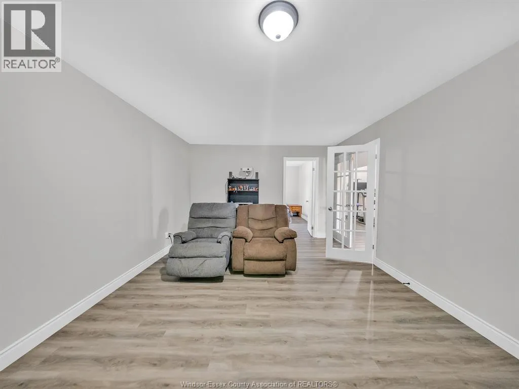 110 SUNSET DRIVE