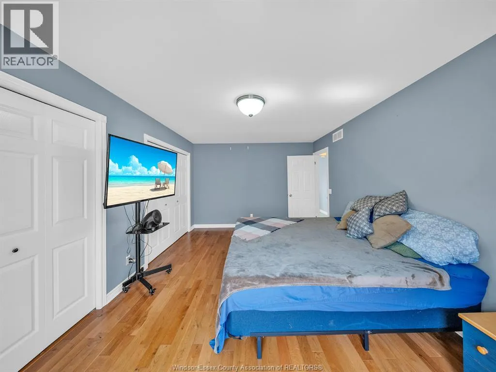 110 SUNSET DRIVE