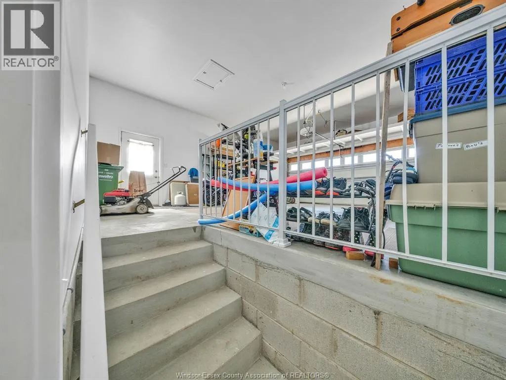 110 SUNSET DRIVE