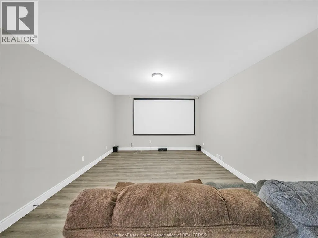 110 SUNSET DRIVE