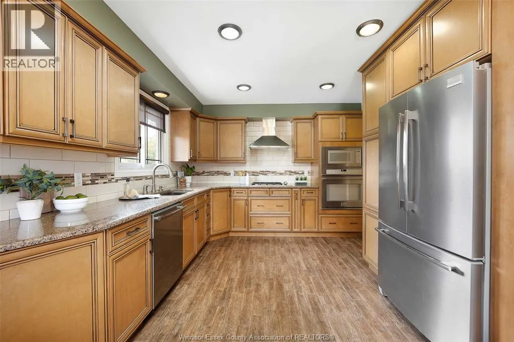 21 CAMELOT AVENUE