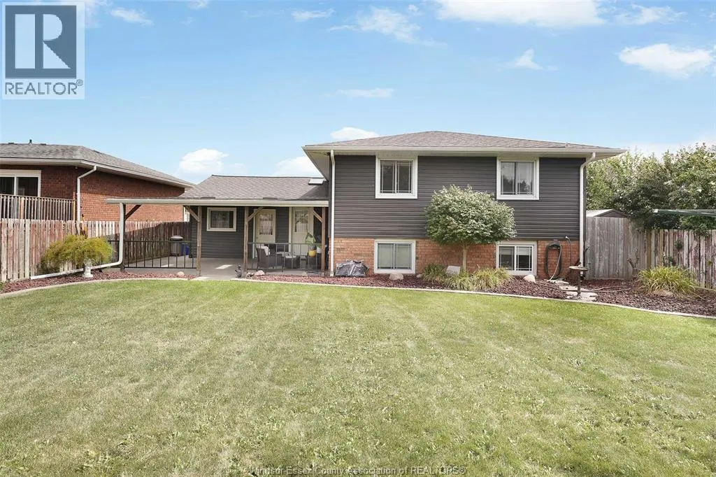 21 CAMELOT AVENUE