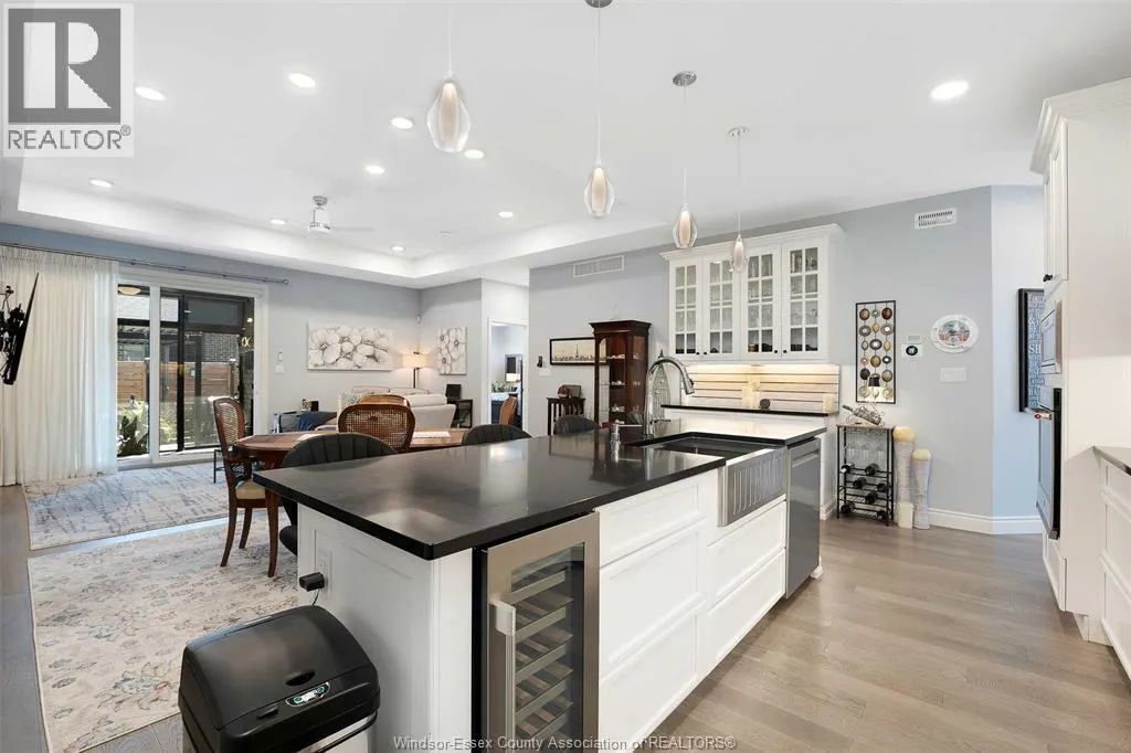 260 Livingstone CRESCENT
