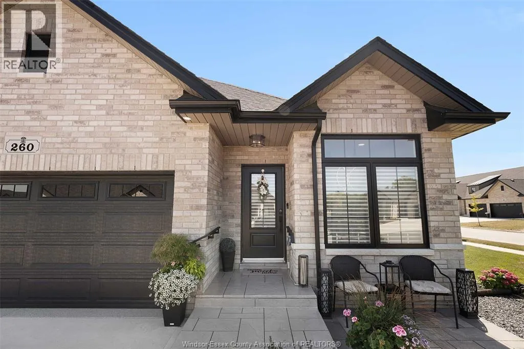 260 Livingstone CRESCENT