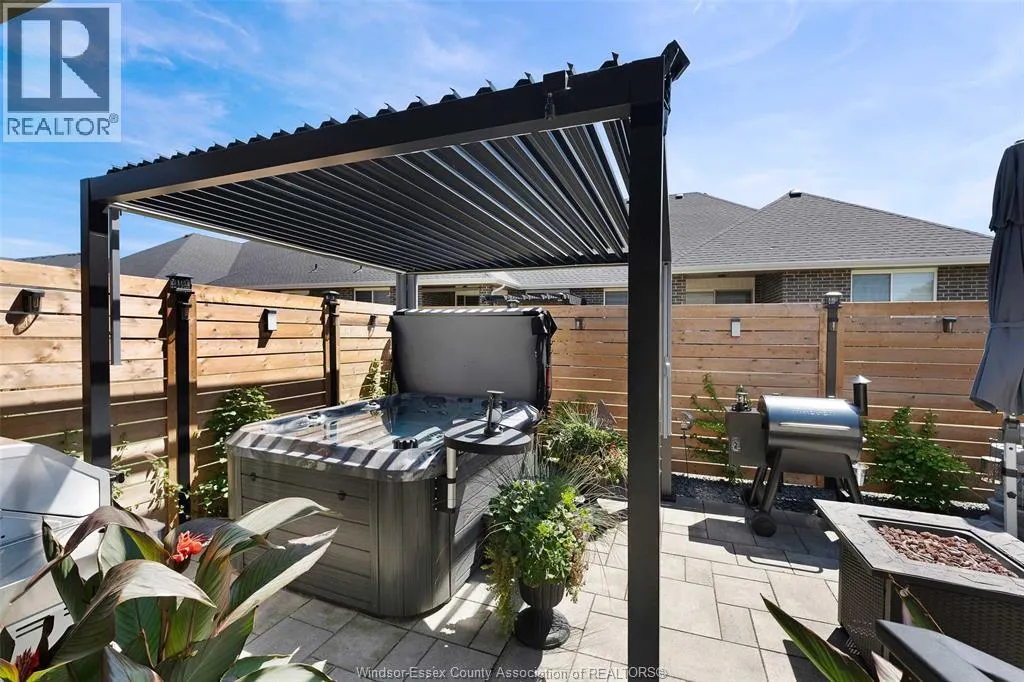 260 Livingstone CRESCENT