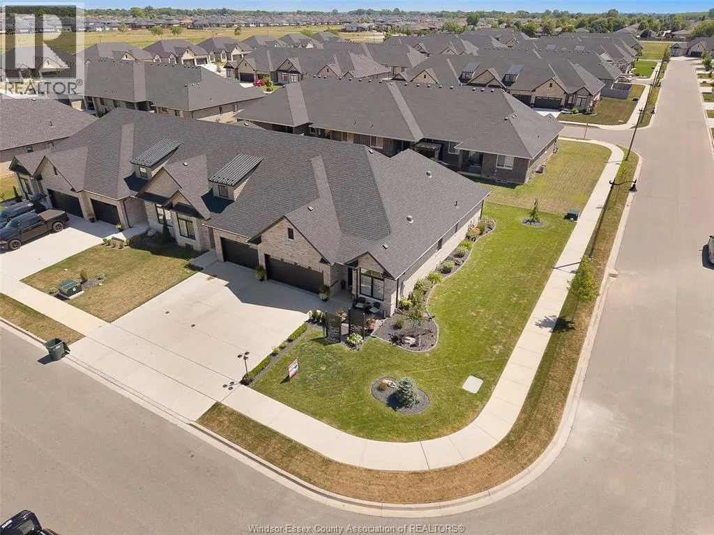 260 Livingstone CRESCENT
