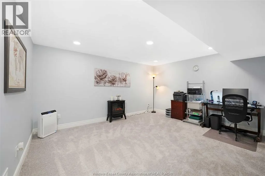 260 Livingstone CRESCENT