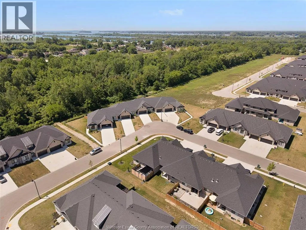260 Livingstone CRESCENT