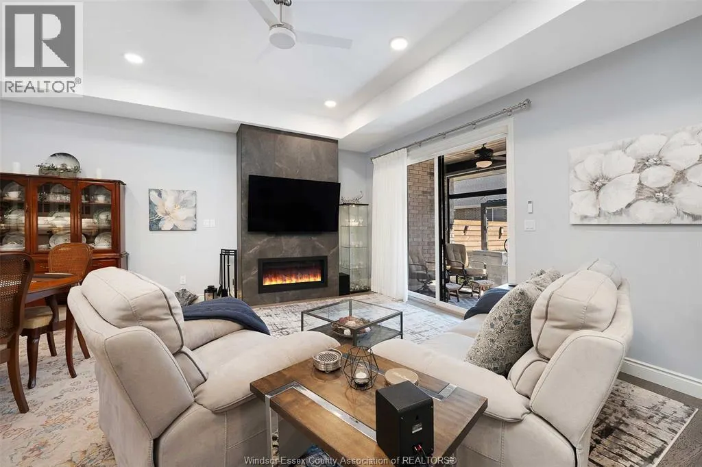 260 Livingstone CRESCENT