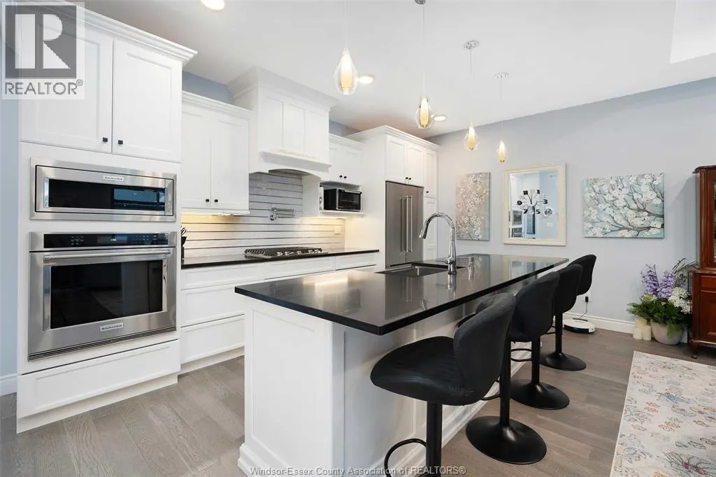 260 Livingstone CRESCENT