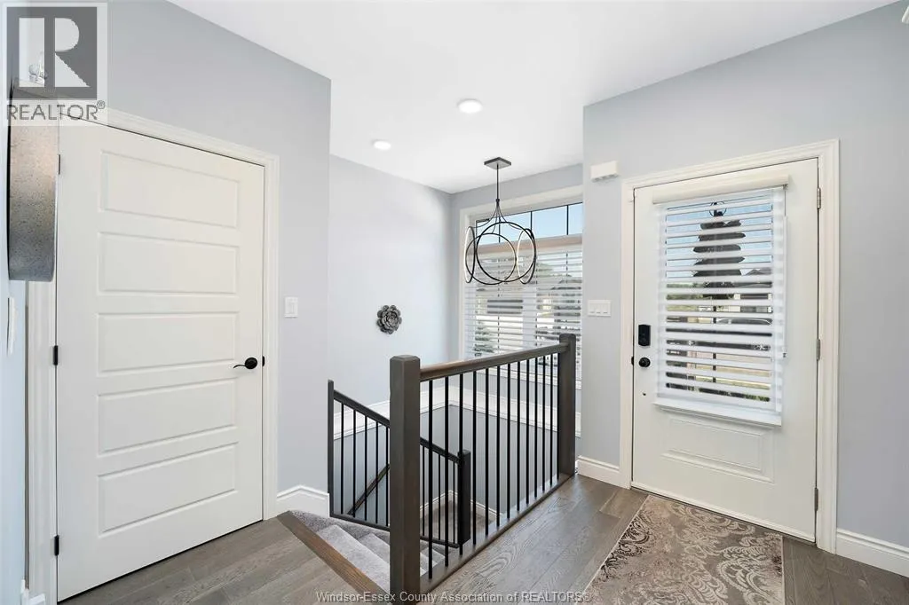 260 Livingstone CRESCENT