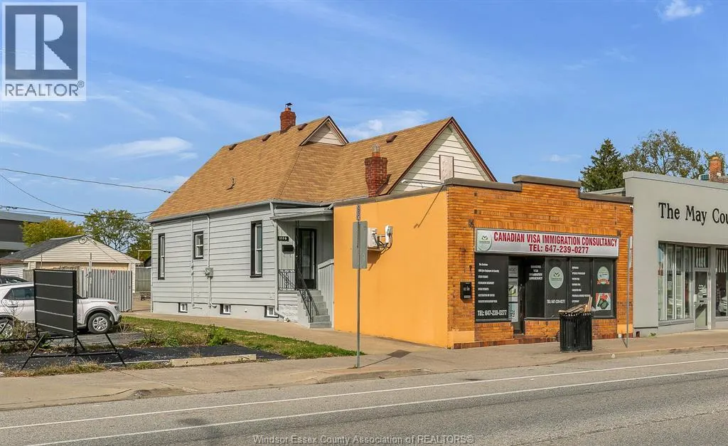 1116 WYANDOTTE STREET East