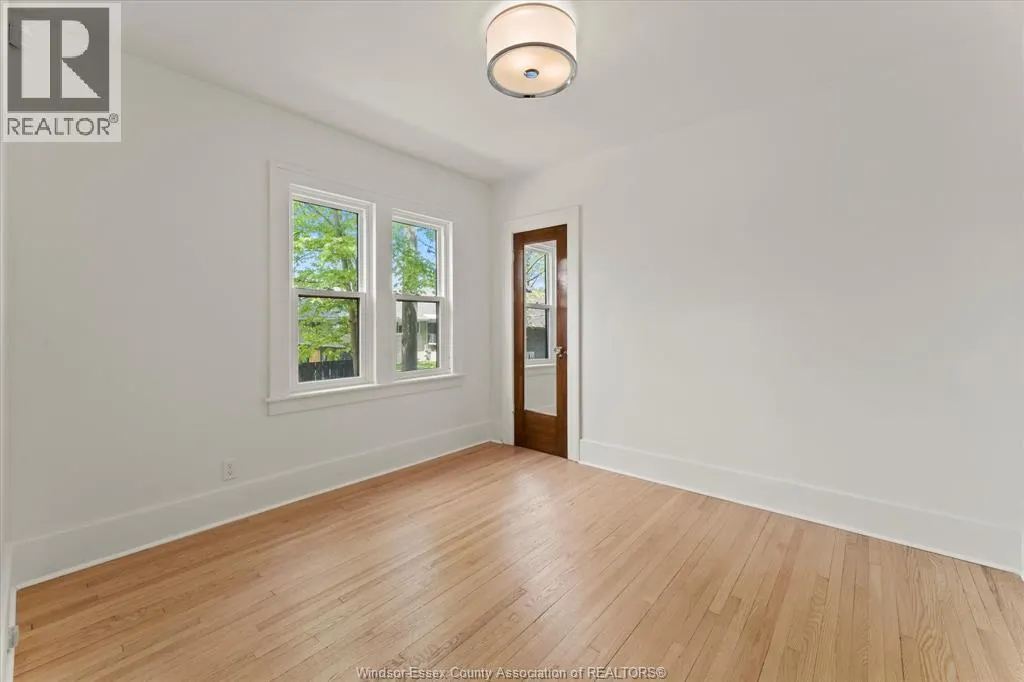 216 THOMPSON BOULEVARD