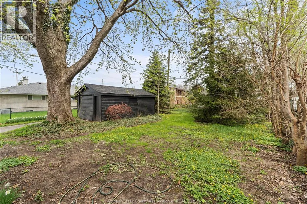 216 THOMPSON BOULEVARD
